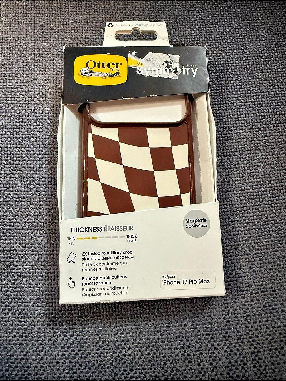 OtterBox Defender Series iPhone 17 Pro Max Checkered Case NWT